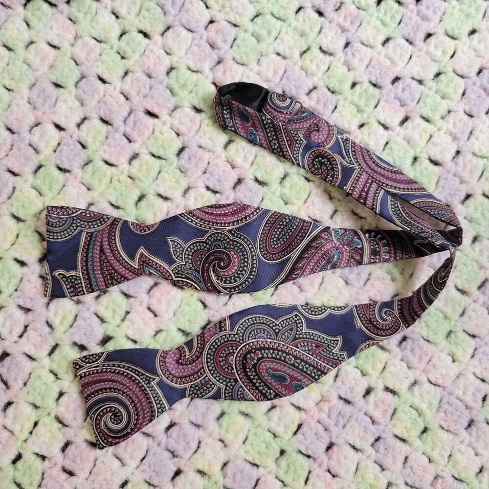 Vintage True VTG Paisley All Silk 100% Paisley Bow Tie 60s 70s AOP Adjustable